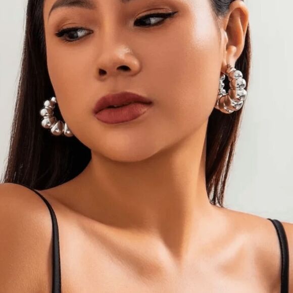 Vintage style hoop earrings A661 - Picture 2 of 6